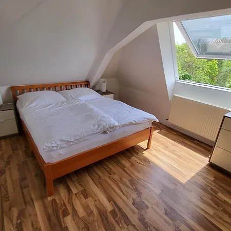 아파트 Dachgeschosswohnung 1 - Am Schloss Oberschleißheim