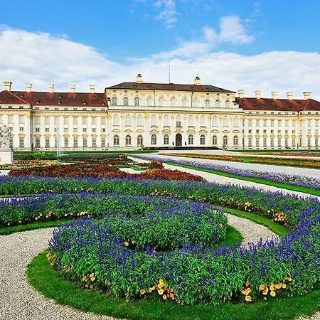 Dachgeschosswohnung 1 - Am Schloss *