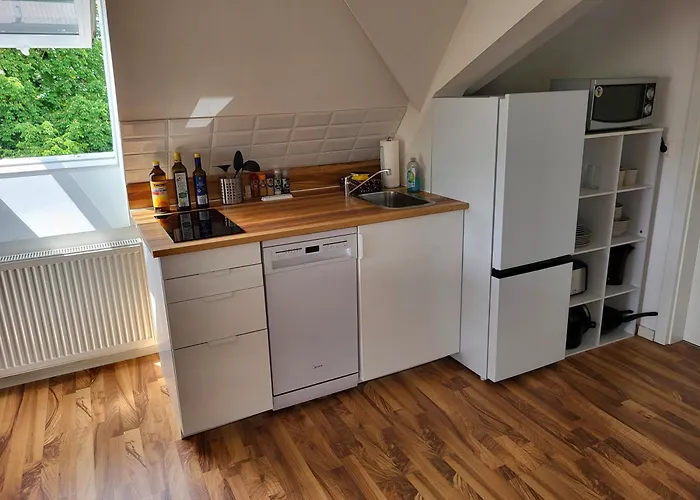 Dachgeschosswohnung 1 - Am Schloss Lejlighed Oberschleißheim